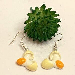 Egg Earring, Cooking Earring, Funny Food Earring, Food Jewelry, Silly Earring